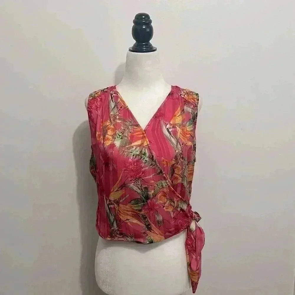 ❤️BNWT Cupcakes & Cashmere Sleeveless Faux  Wrap Pink Tropical Print Top size S